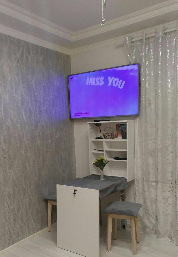 Colorfull Experience In Hause Built 1910 Fast Free Wifi Free Parking Appartamento Riga